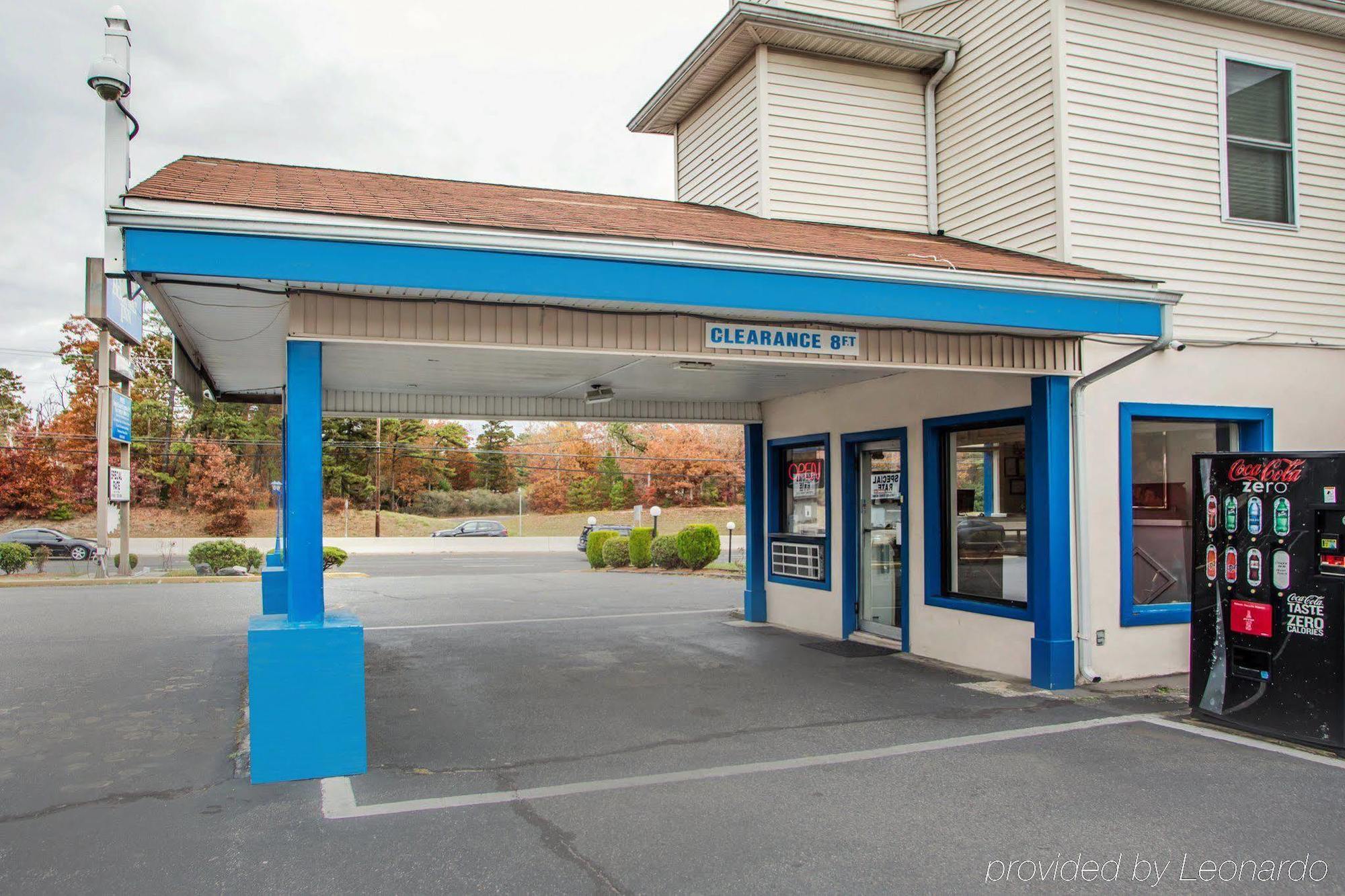 Rodeway Inn Parkway Galloway Bagian luar foto