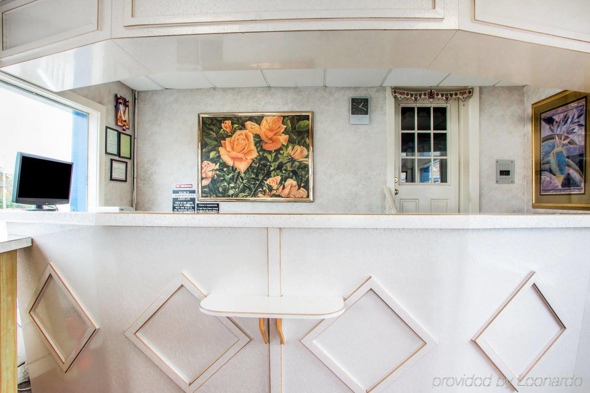 Rodeway Inn Parkway Galloway Bagian luar foto